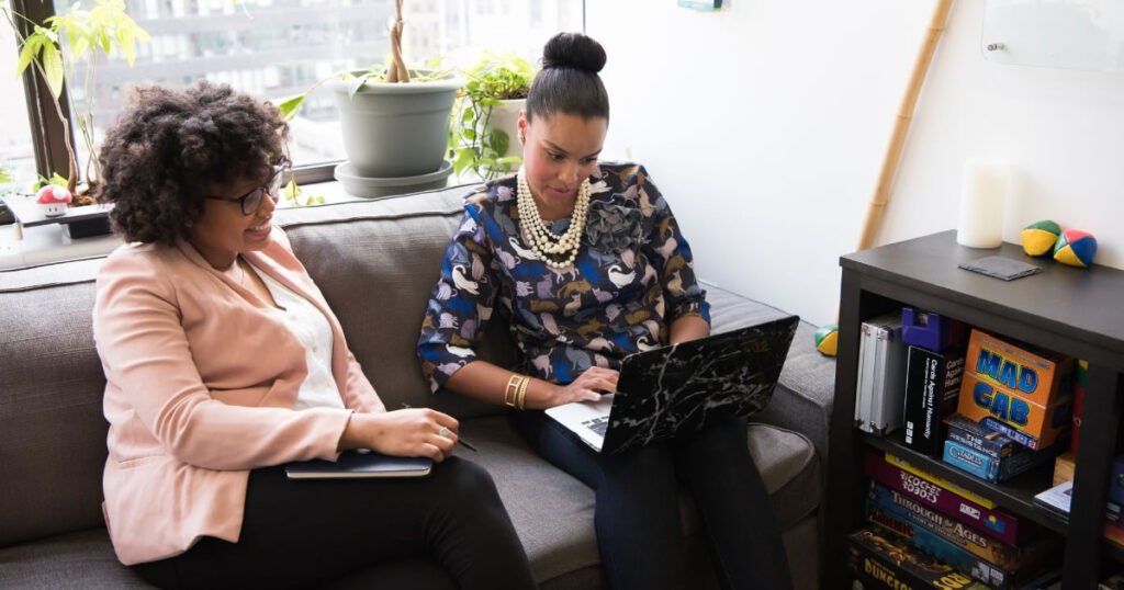 How to become a freelance Ghostwriter for CEOs